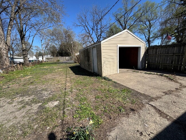 Building Photo - “Fresh Start” — Remodeled Home with Large Fenced Yard