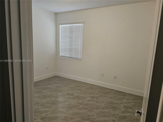 Building Photo - 5088 Nevola Ave