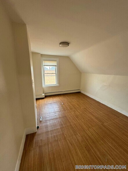 Building Photo - 42 Winship St
