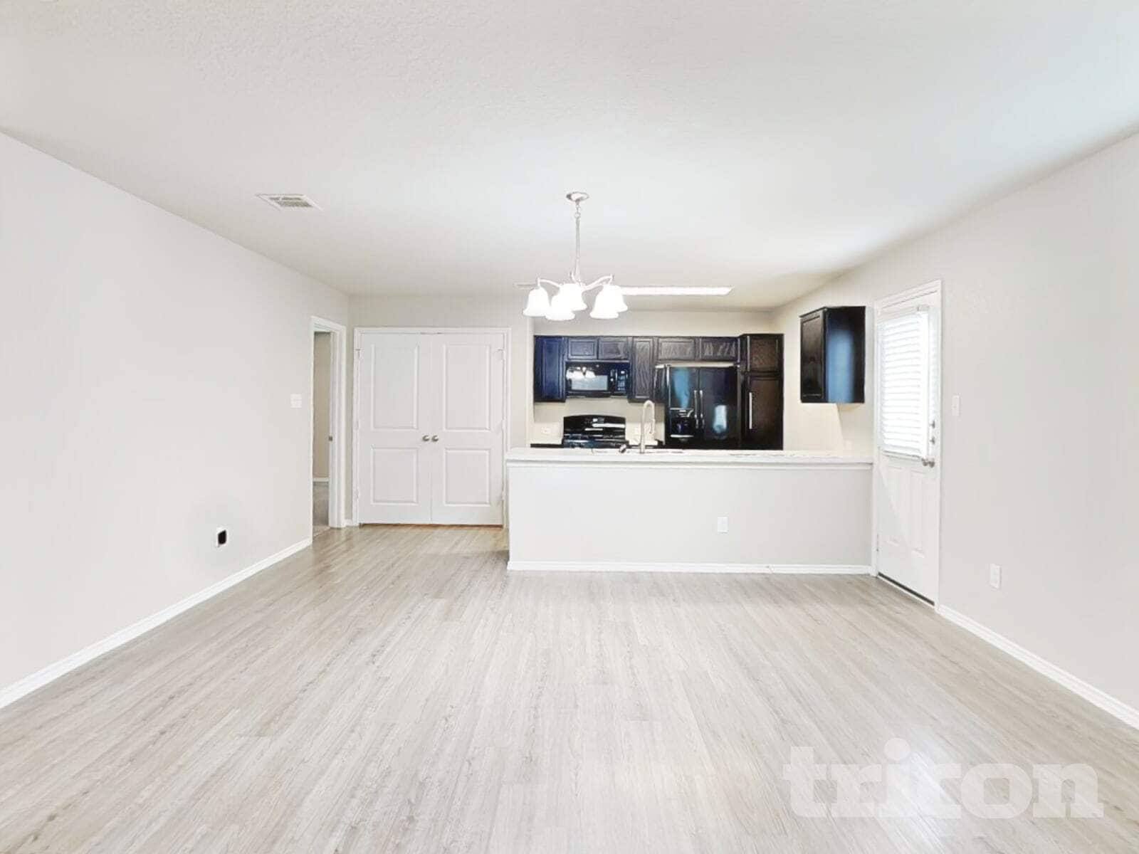 Building Photo - 7419 Coral Bells Ct