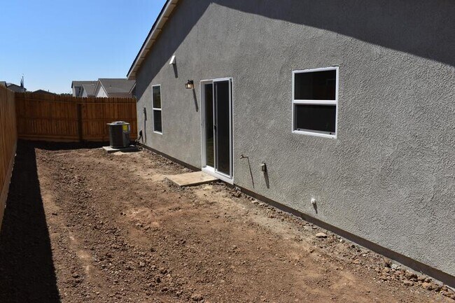 Building Photo - 1318 Eagle Ridge Court