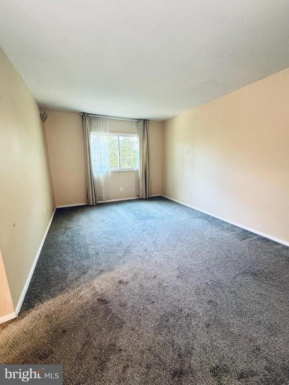 Building Photo - 8000 Chanute Pl