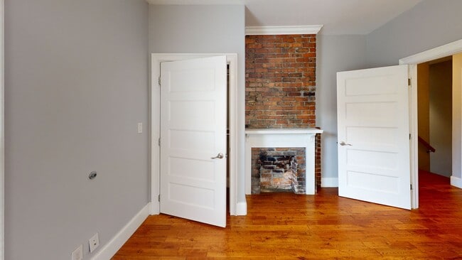 Building Photo - 1644 Forest Ave