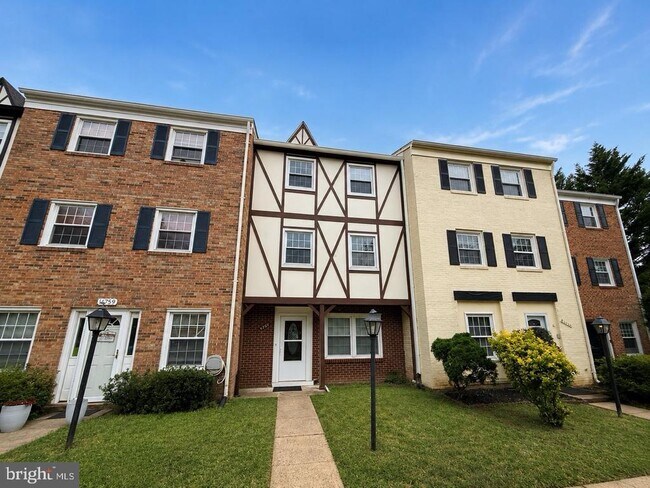 Building Photo - 14761 Ealing Ct