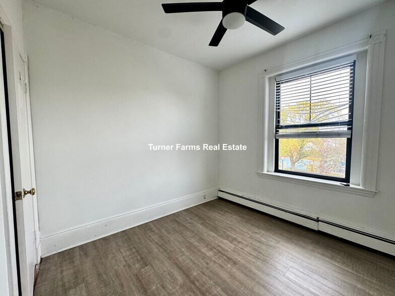 Building Photo - 1510 Tremont St