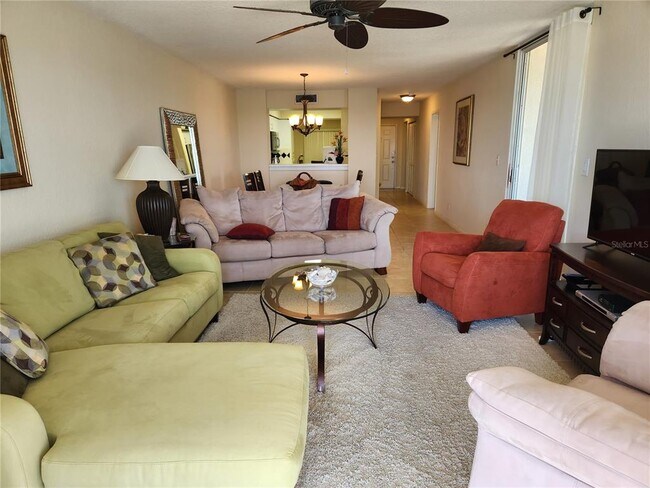 Building Photo - 6105 Bahia Del Mar Cir