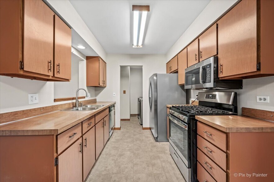 Building Photo - 1040 Brantwood Ave