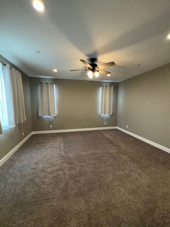 Building Photo - A Great House to Call Home!