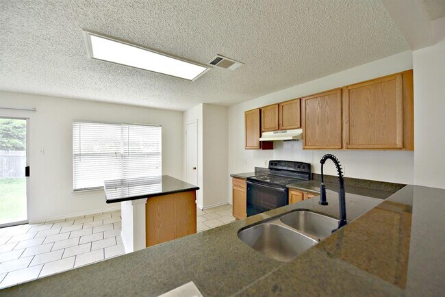 Building Photo - 1207 Birdie Cove
