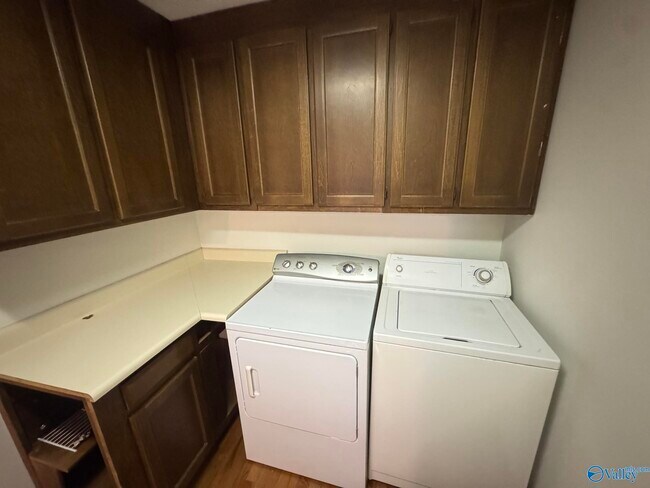 Building Photo - 362 Jack Coleman Dr NW