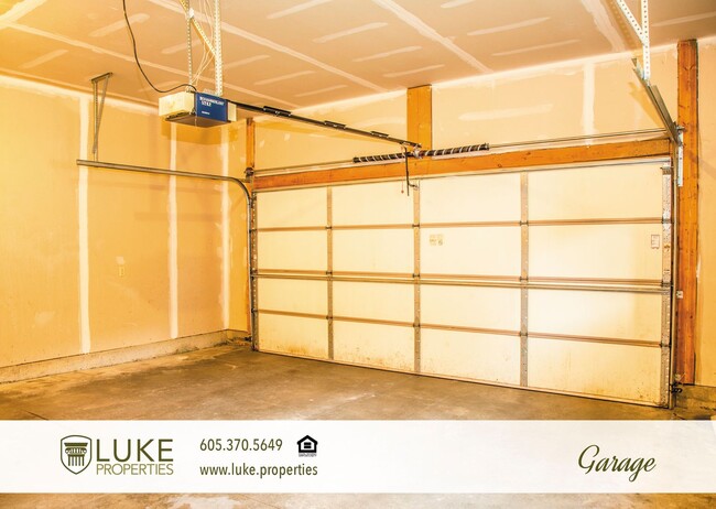 Building Photo - 3110 E Bragstad Dr
