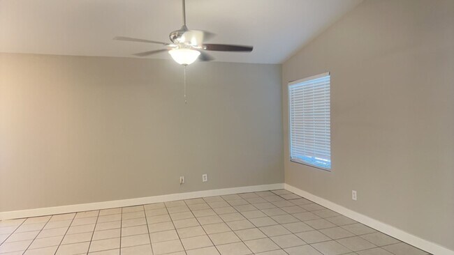 Building Photo - $2,000 For Rent A Lovely 3 Bed 2 Bath 1.673 Sq. Ft. Condo, all One Level Home in Chandler 85225!