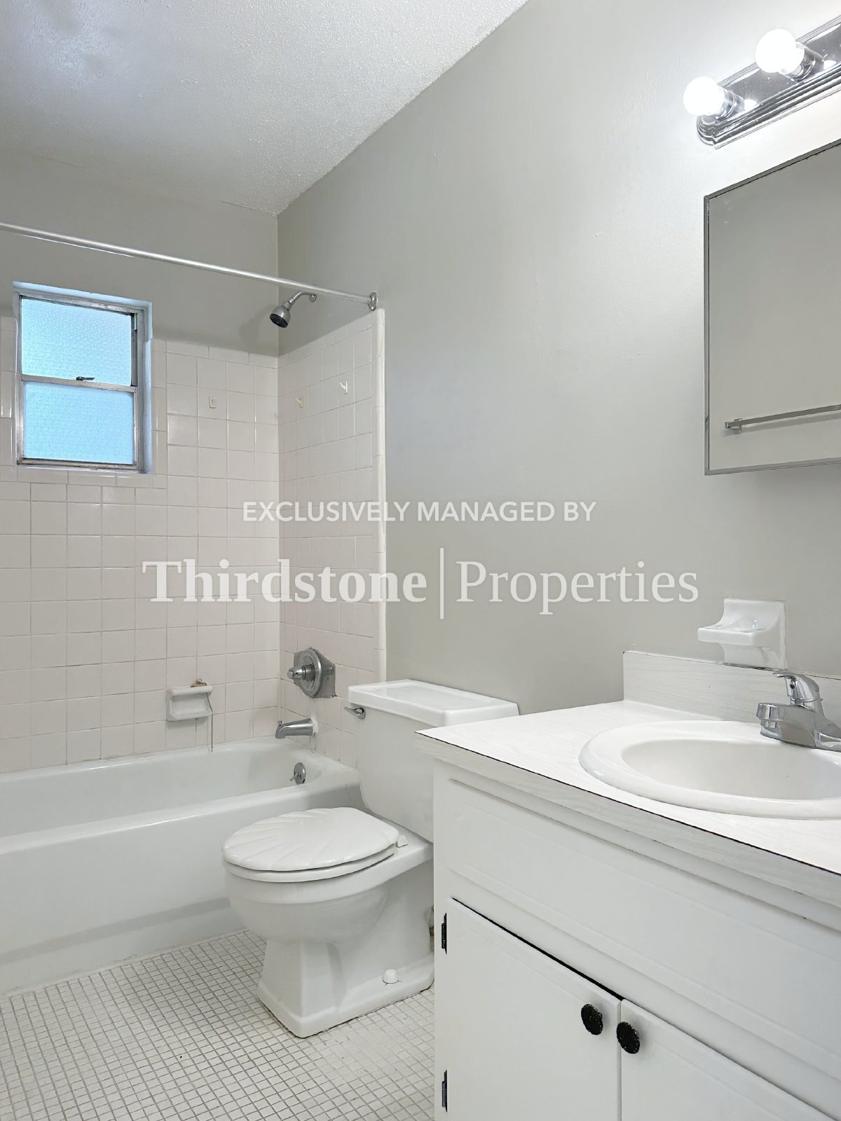 Building Photo - 4390 Herschel St