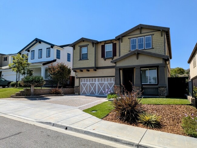 Building Photo - 3433 Arborview Dr