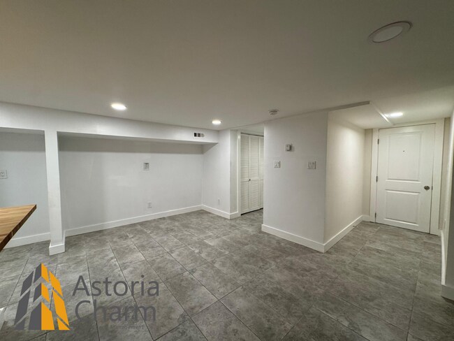 Building Photo - 1632 N Calvert St