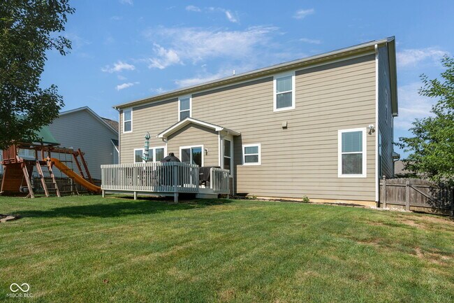 Building Photo - 6192 Bayard Dr