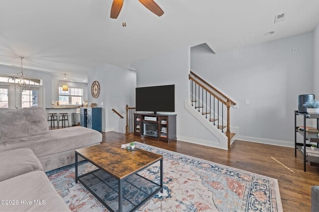 Building Photo - 12 Brownstone Ln