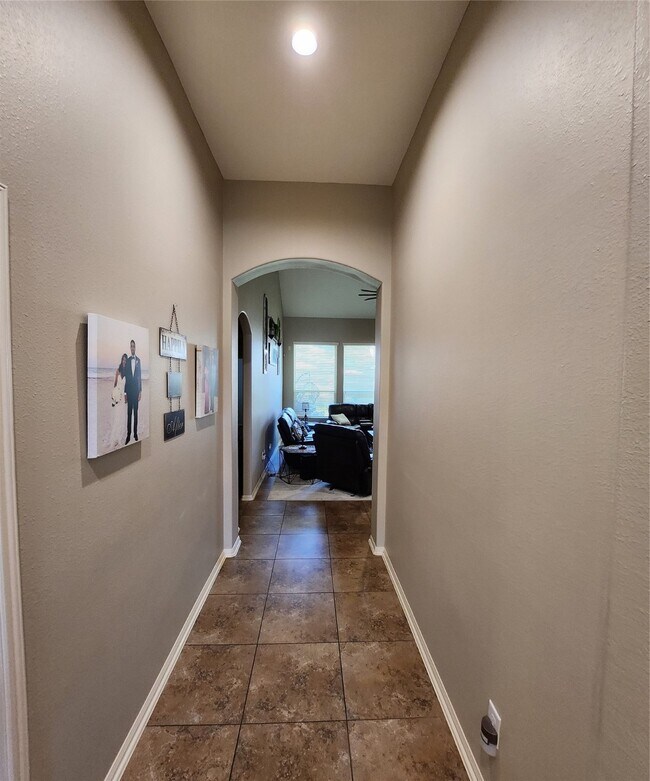 Building Photo - 2205 Summit Pass Ln