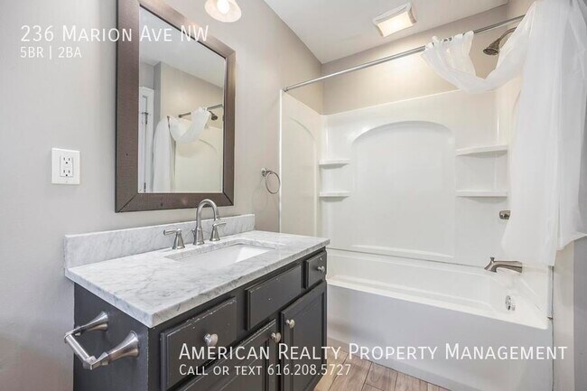 Building Photo - 236 Marion Ave NW