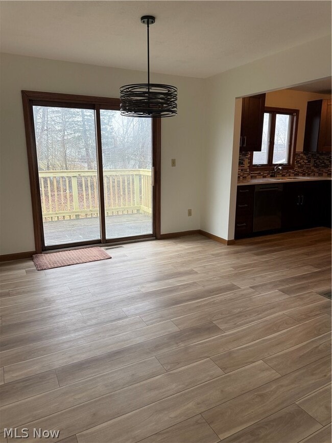 Building Photo - 1918 Buchtel St