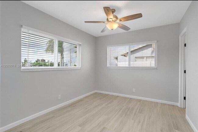 Building Photo - 2550 N Diexe Hwy