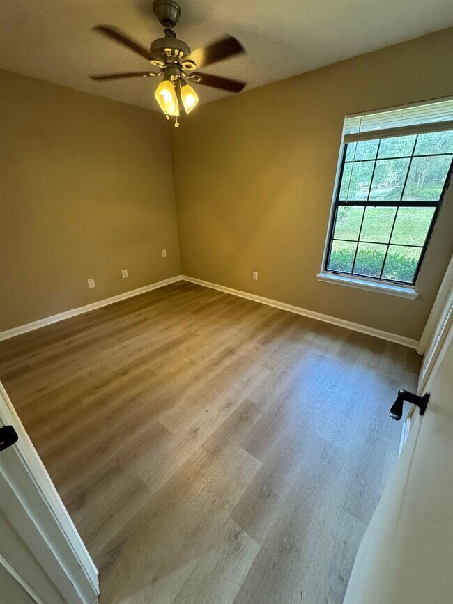 Building Photo - 2768 Faringdon Dr