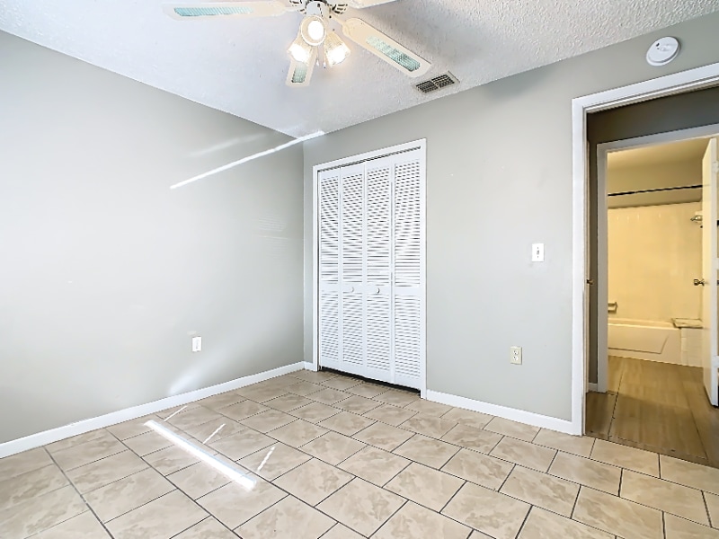 Building Photo - 1015 Harden Ct