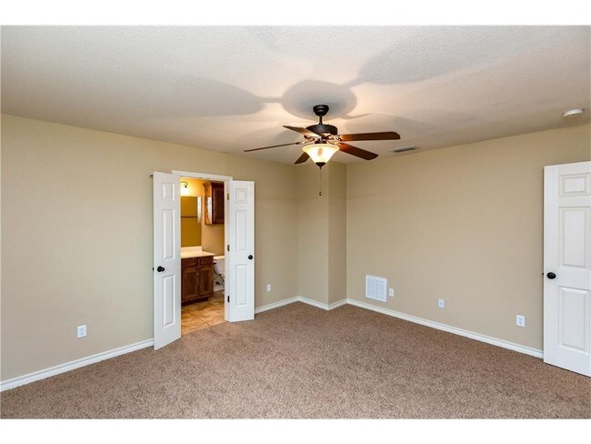 Up-stairs Bedroom - 7252 Mansions Dr