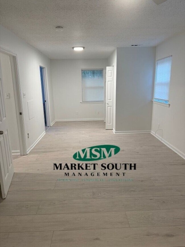 Building Photo - Single Family Home in Paradise Park