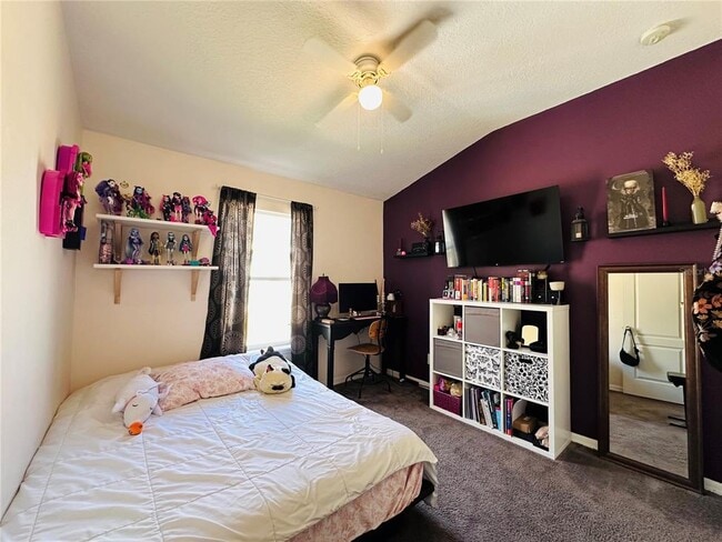 Building Photo - 10801 Spider Lily Dr