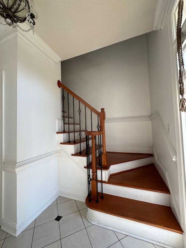 Building Photo - 103 Jessica Pl