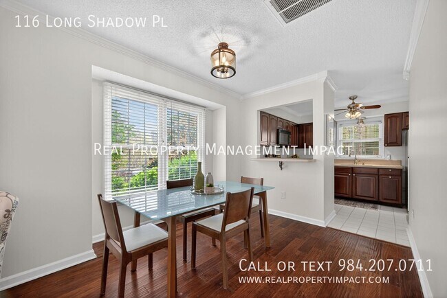 Building Photo - 116 Long Shadow Pl
