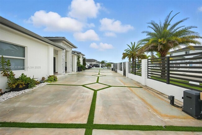 Building Photo - 19302 SW 132nd Path