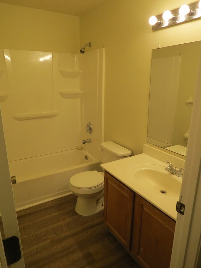 Building Photo - 2269 Hughey Dr