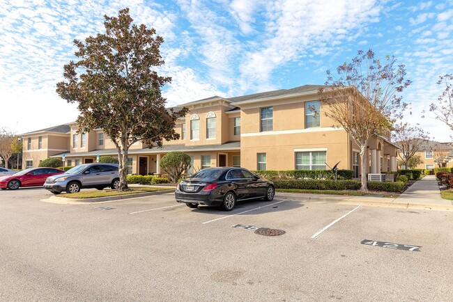 Building Photo - PRISTINE CLEAN 3 BDRM TOWNHOUSE IN SANFORD!