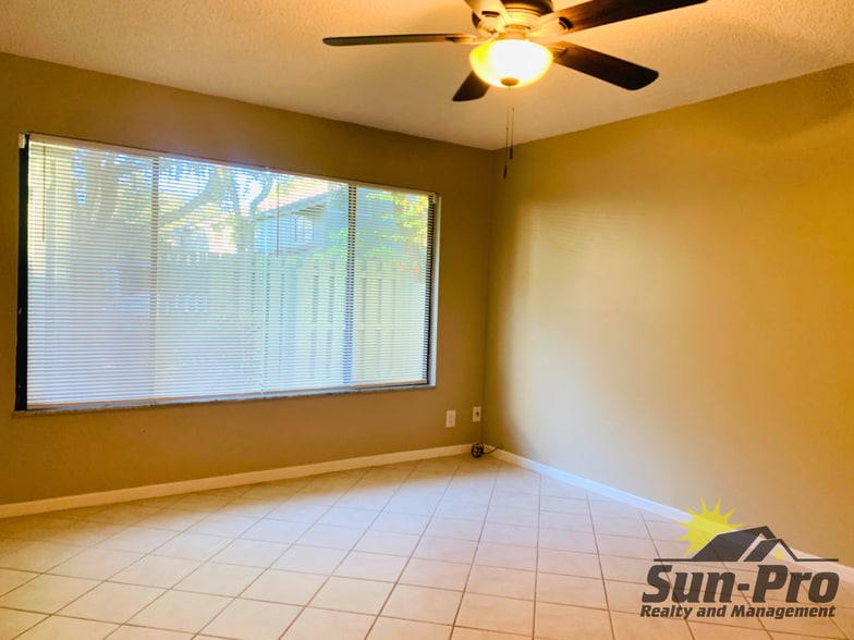 Building Photo - 136 Pine Cone Trl