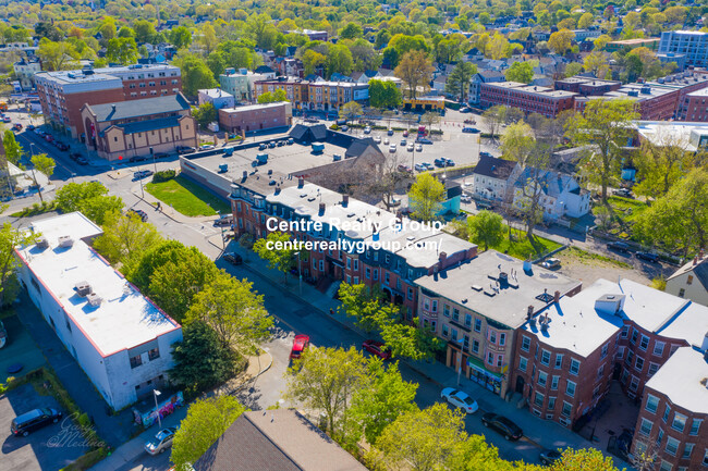 Building Photo - 2999 Washington St