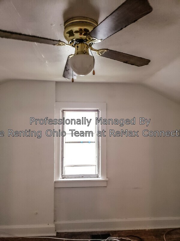 Building Photo - 325 Columbian Ave