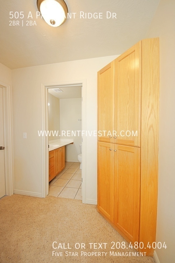 Building Photo - 505 Pheasant Ridge Dr