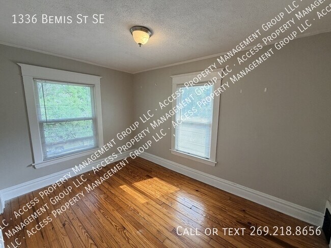 Building Photo - 1336 Bemis St SE