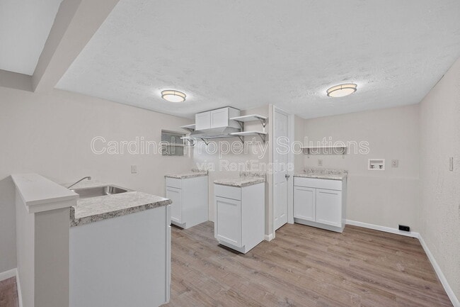 Building Photo - 2520 Grand Blvd