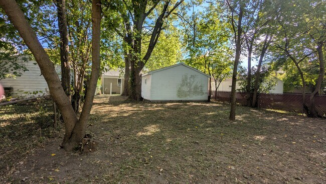 Building Photo - 776 John Daly St