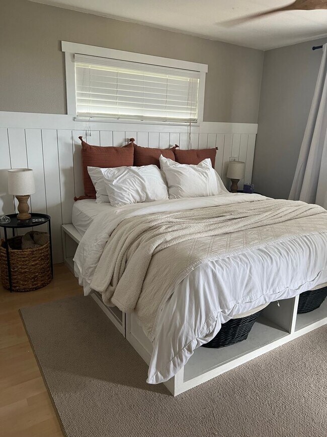 Building Photo - Breathtaking Oceanview Retreat: Exquisite ...