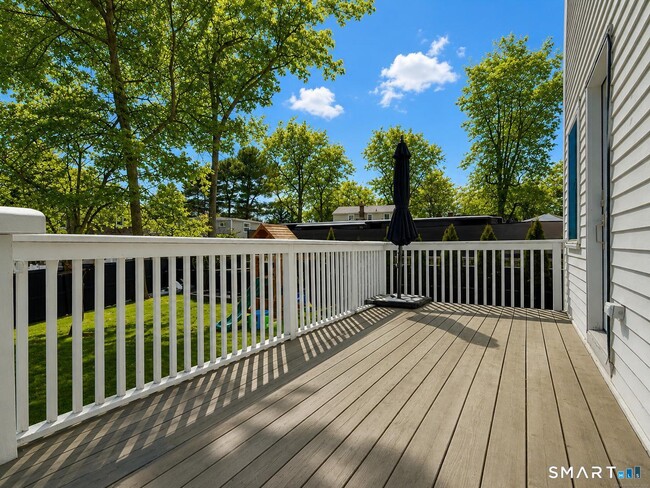 Building Photo - 23 Sleepyhollow Dr