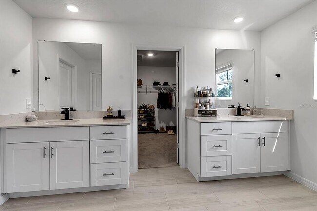 Building Photo - 11924 Blue Diamond Trl