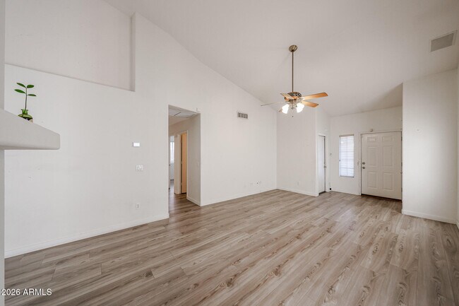 Building Photo - 7421 W Eva St