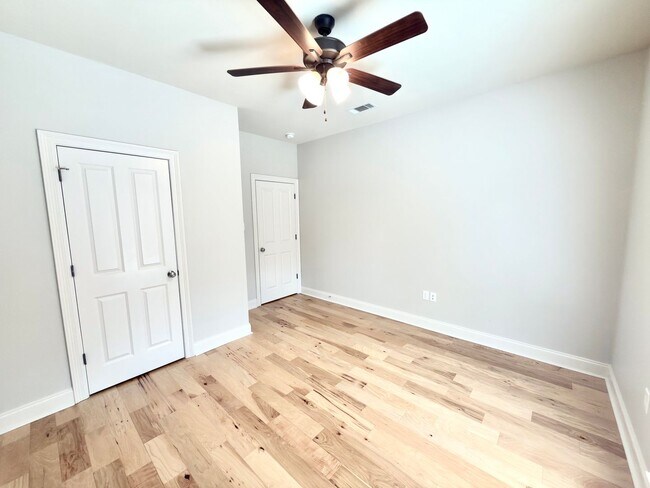 Building Photo - 7704 Ibiza Dr