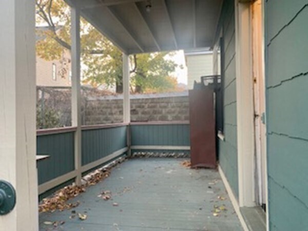 Building Photo - 20 Pleasant Ave