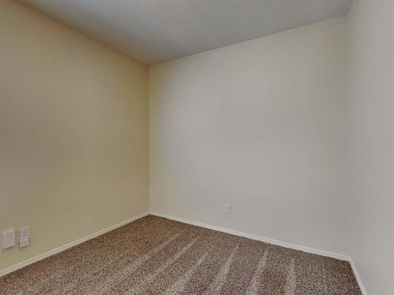 Building Photo - 5785 Alafia Ct