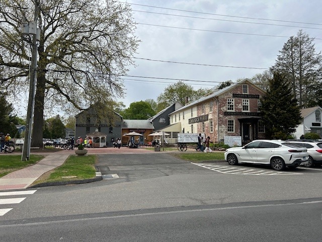 Building Photo - 108 Broad St